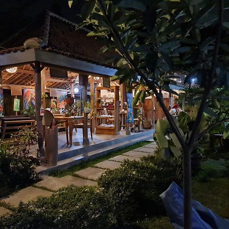 Villa Kayu 요그야카르타 외부 사진