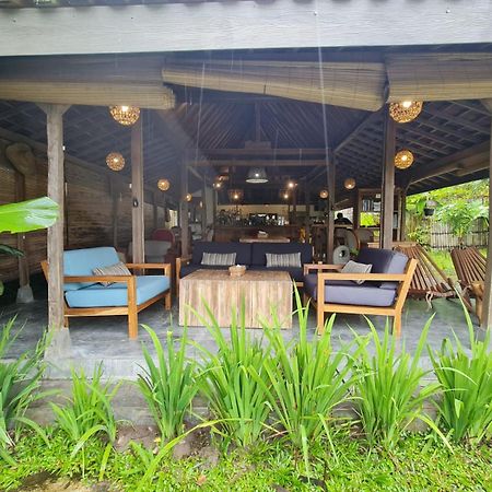 Villa Kayu 요그야카르타 외부 사진